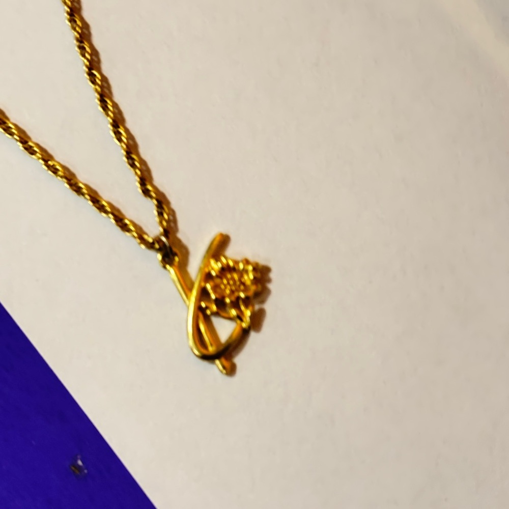 Kenzo Gold Necklace with Floral Accent - Picture 3 of 13